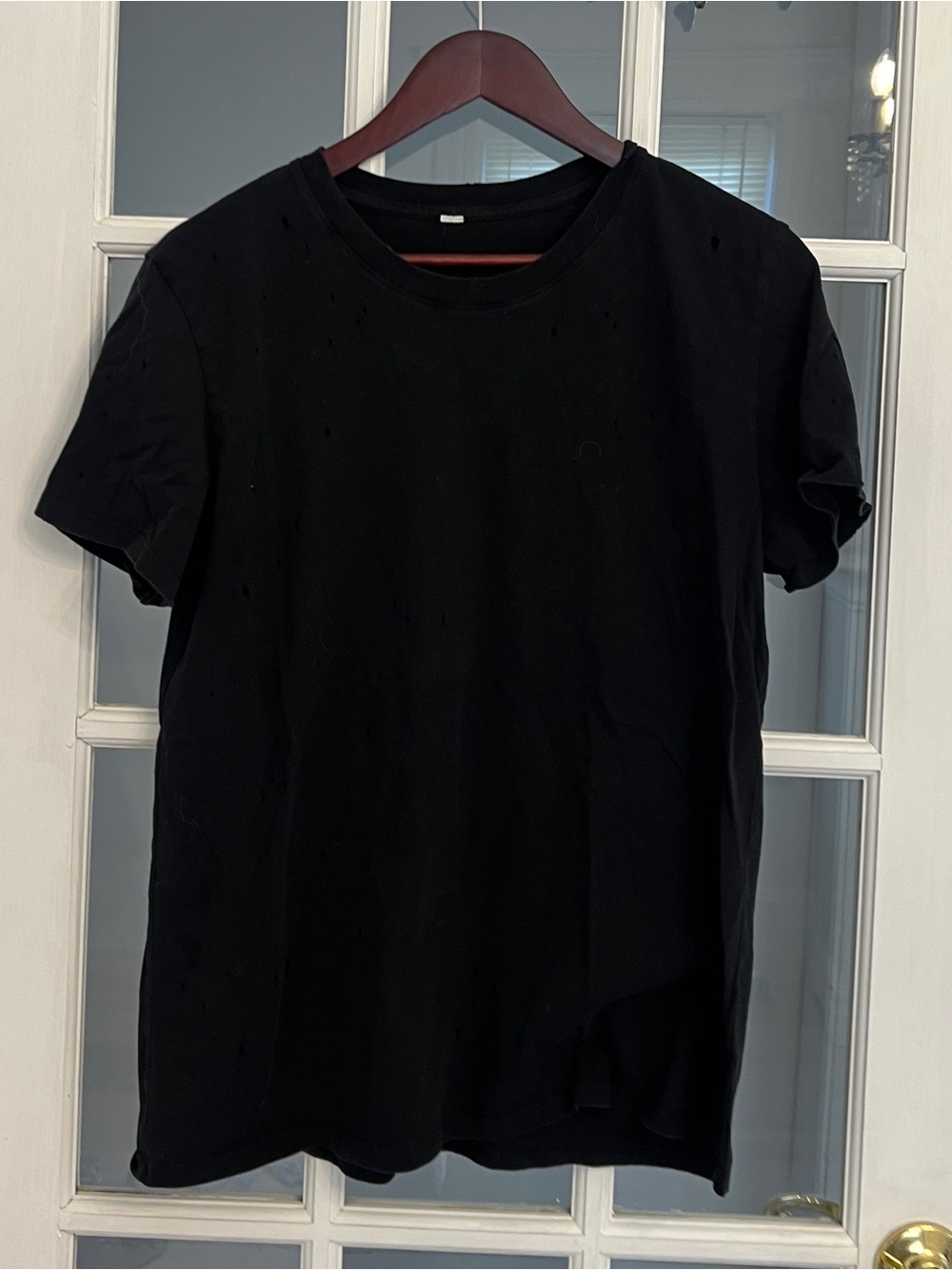 ALO YOGA Women’s Black Distressed Detail Short Sleeve Tee Size M